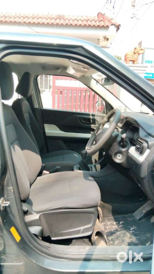 Tata Punch Pure, 2022, Petrol