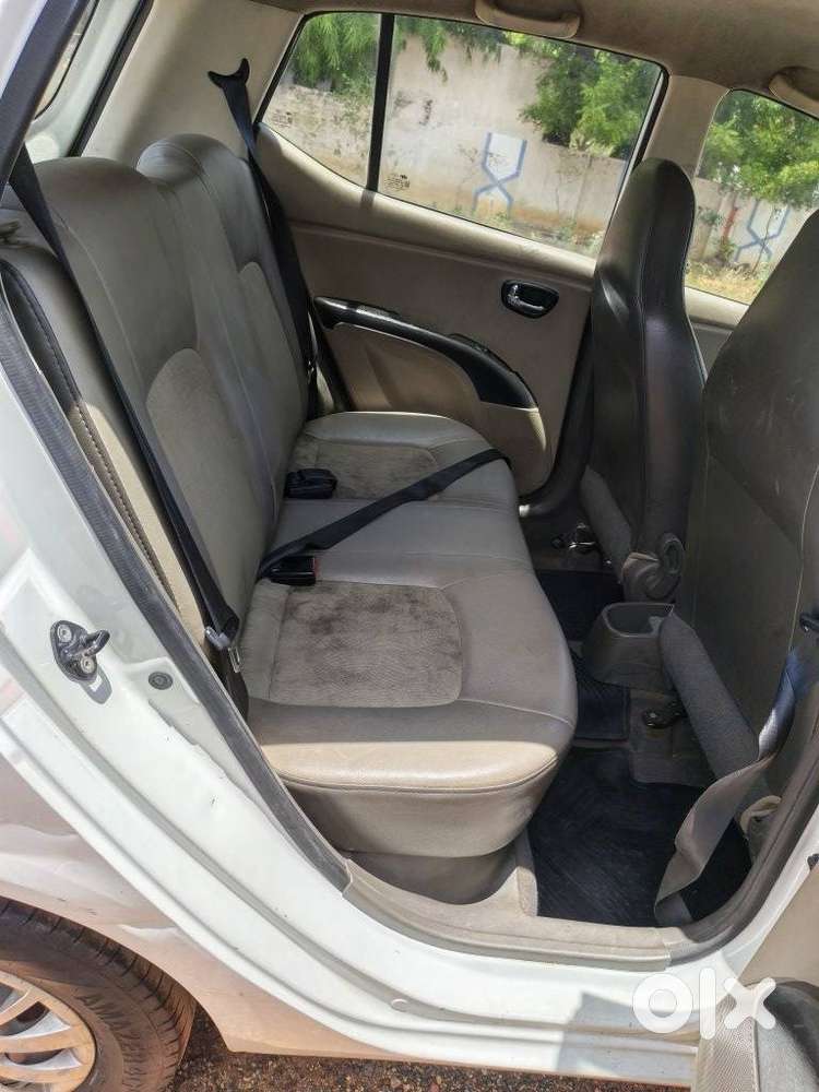Hyundai I10 Sportz Option, 2015, Petrol