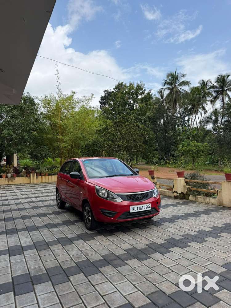 Tata Bolt Revotron Xe, 2015, Petrol