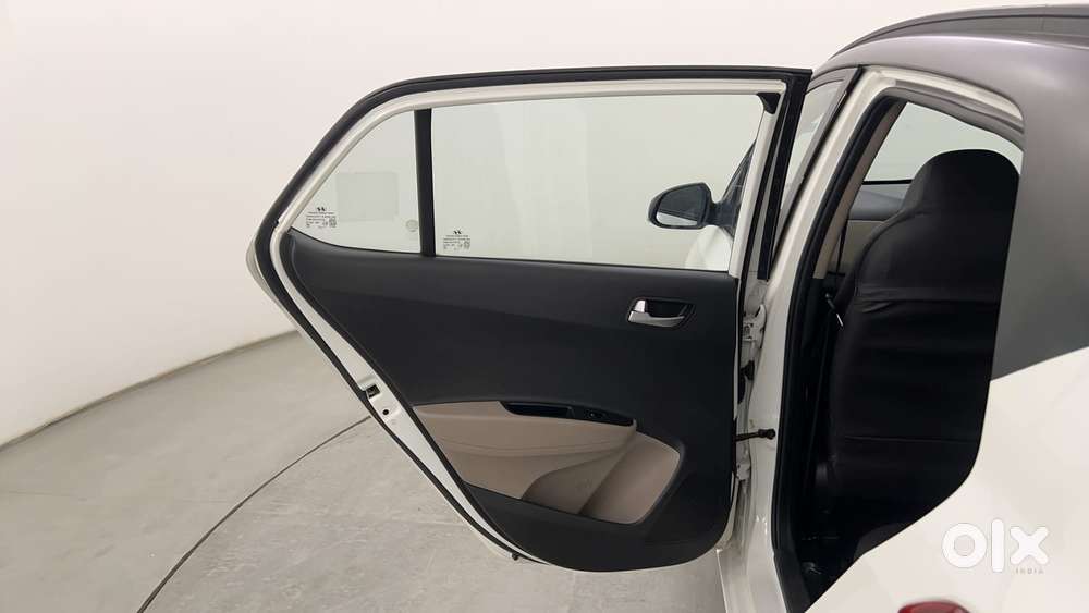 Hyundai Grand I10 1.2 Kappa Vtvt Asta (o) At, 2016, Petrol