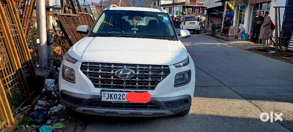 Hyundai Venue 2021 Petrol Well Maintained