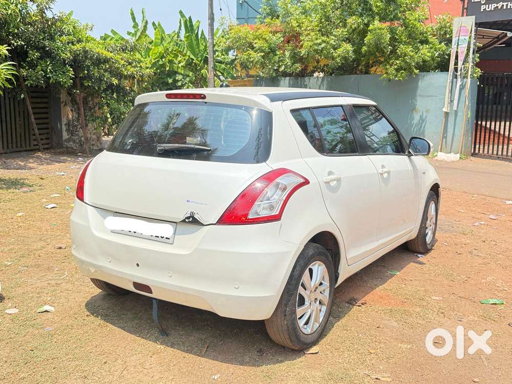 Maruti Suzuki Swift Zxi, 2012, Petrol