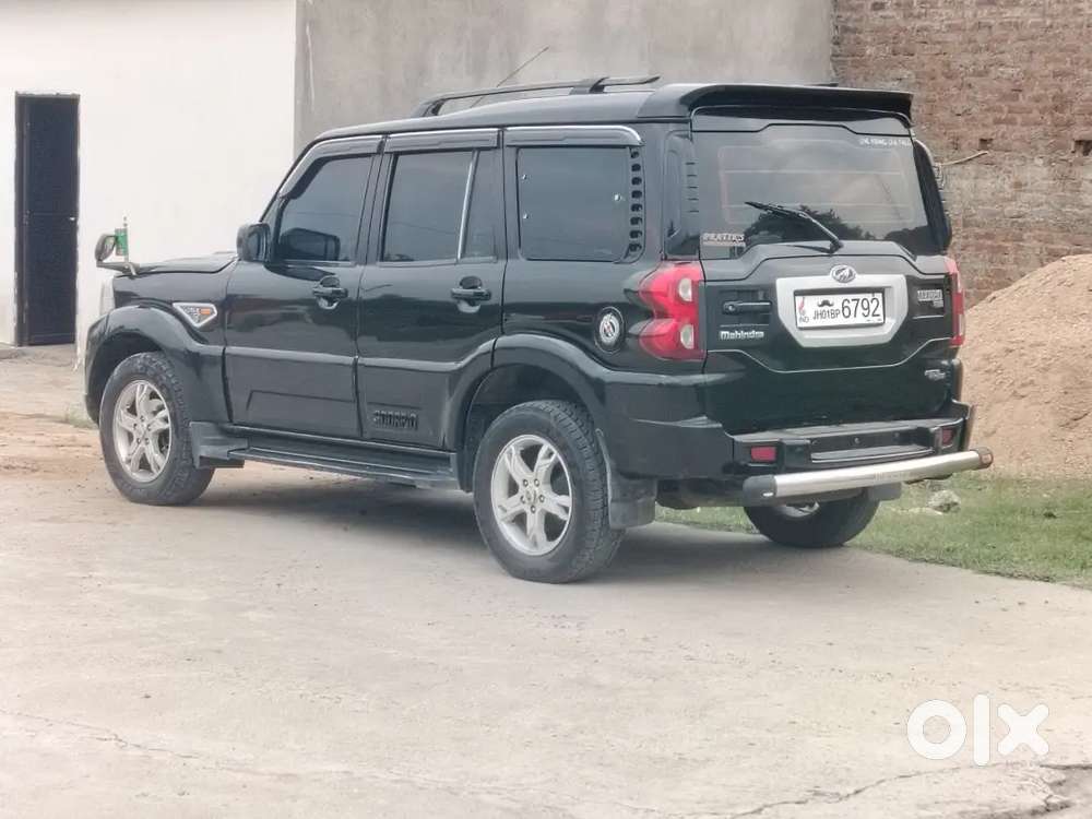 Mahindra Scorpio Classic 2015 Diesel 135000 Km Driven