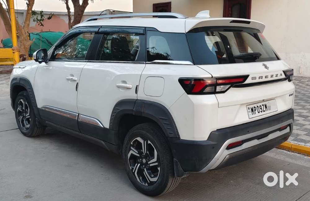 Maruti Suzuki Brezza 1.5 Zxi Plus Smart Hybrid, 2023, Petrol