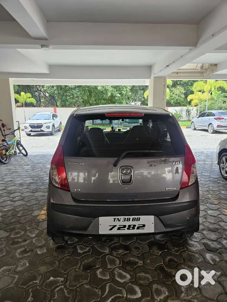 Hyundai I10 Sportz 2010 Model