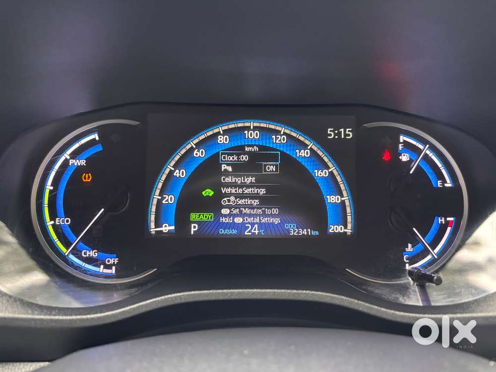Toyota Innova Hycross 2.0 Vx Hybrid 7 Str, 2023, Petrol