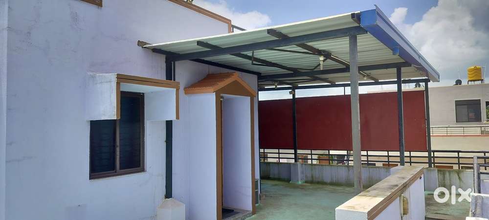 Pent house single room for rent