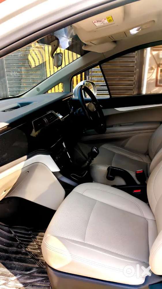 Doctor Owned,mahindra Marazzo, Showroom Condition For Sale