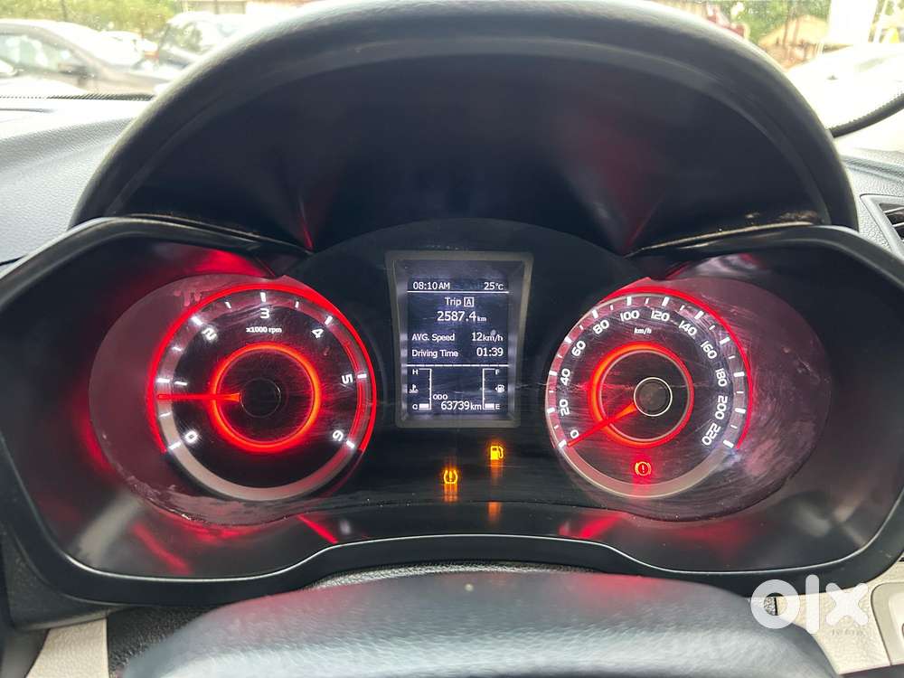 Mahindra Xuv300 W6 Diesel, 2023, Diesel