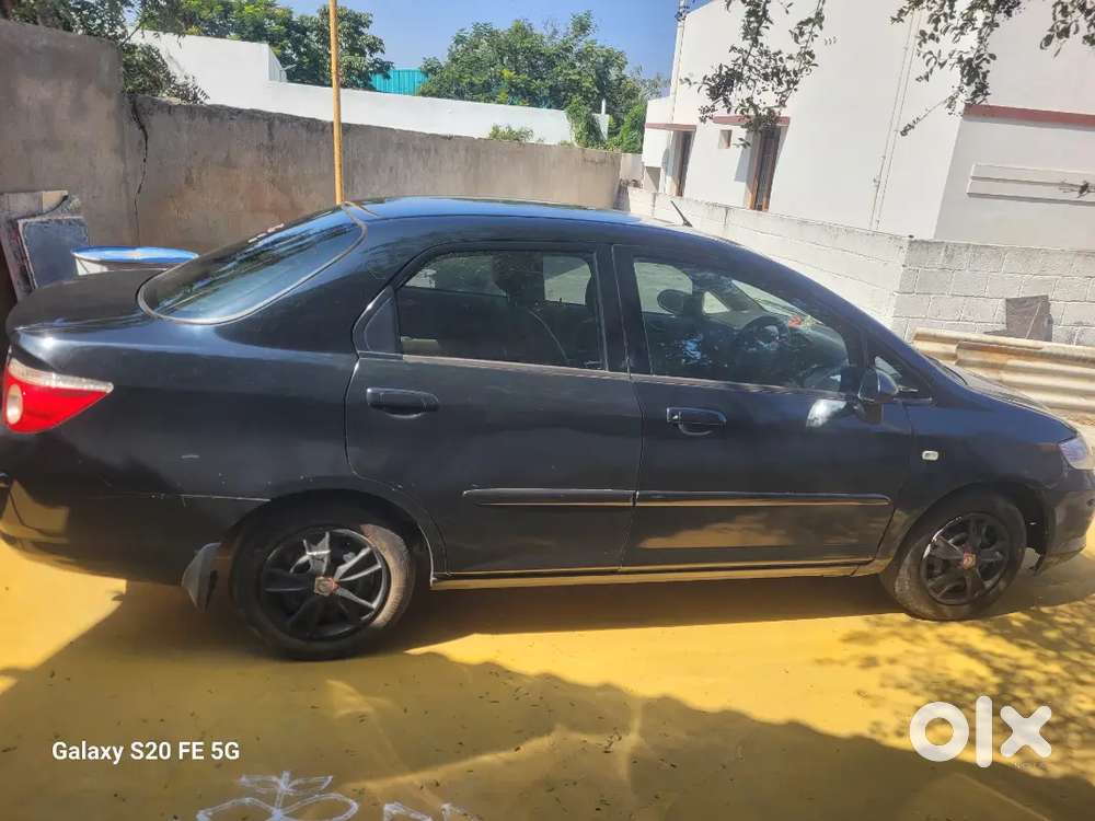 Honda City Zx 2006 Petrol Well Maintained
