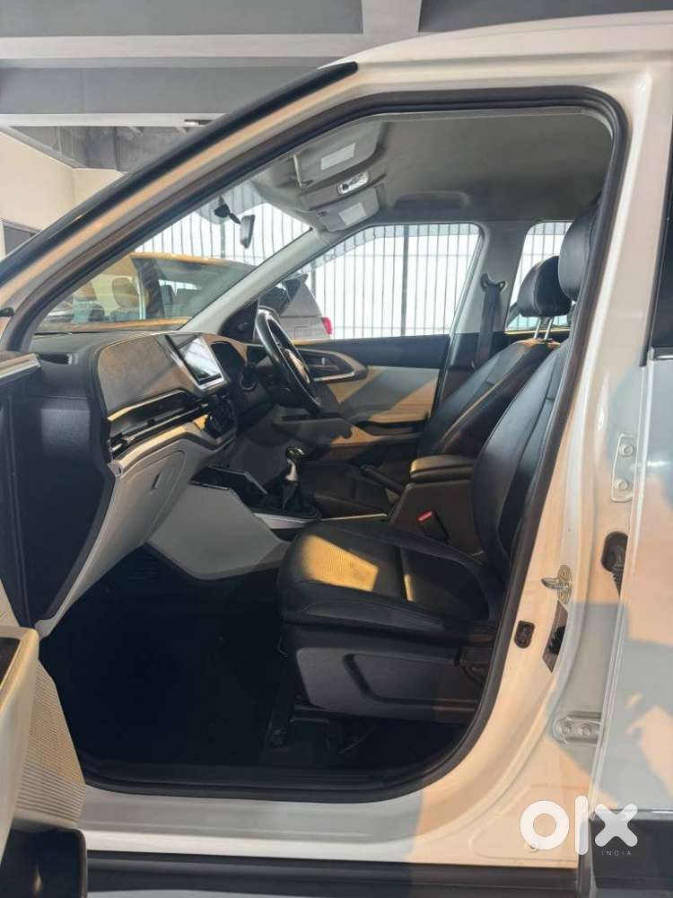 Kia Carens D1.5 6mt Premium 07, 2023, Diesel