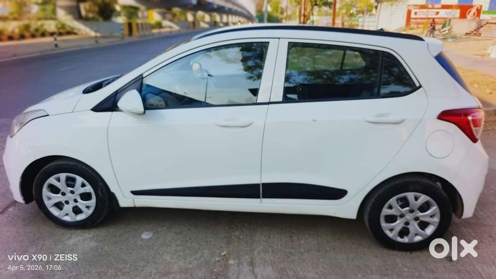 Hyundai Grand I10 Sportz Edition, 2015, Cng & Hybrids