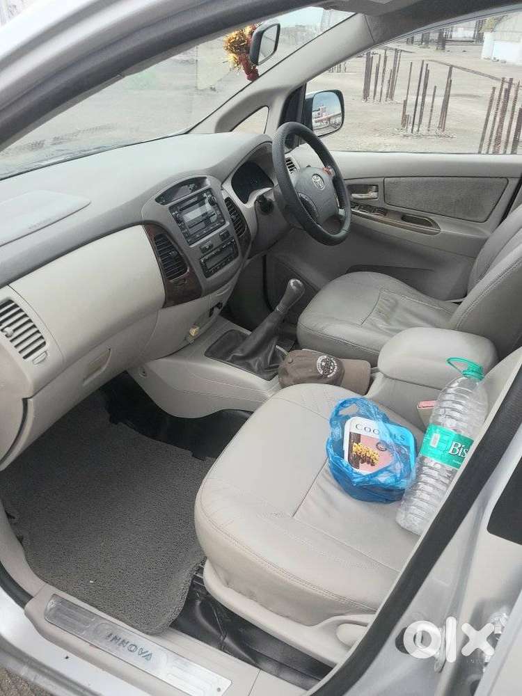 Toyota Innova 2.5 V 7 Str, 2011, Diesel