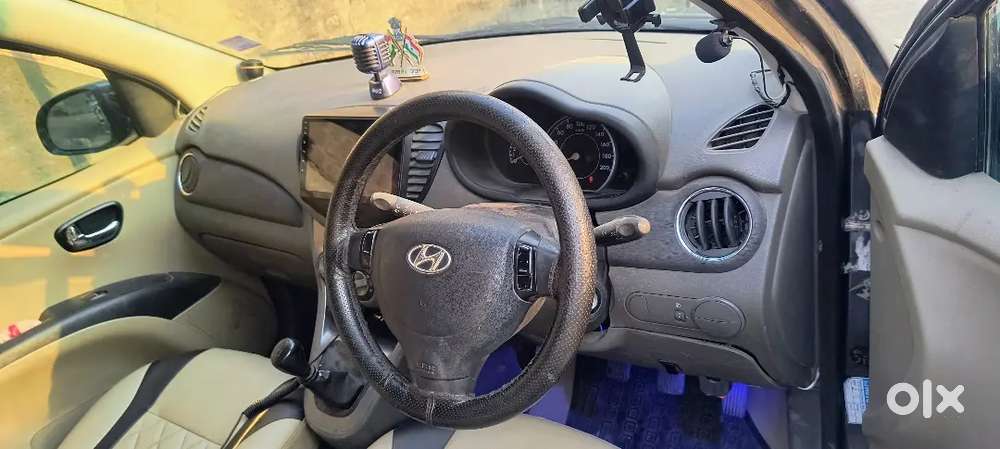 Music System Back Camera Screen Touch