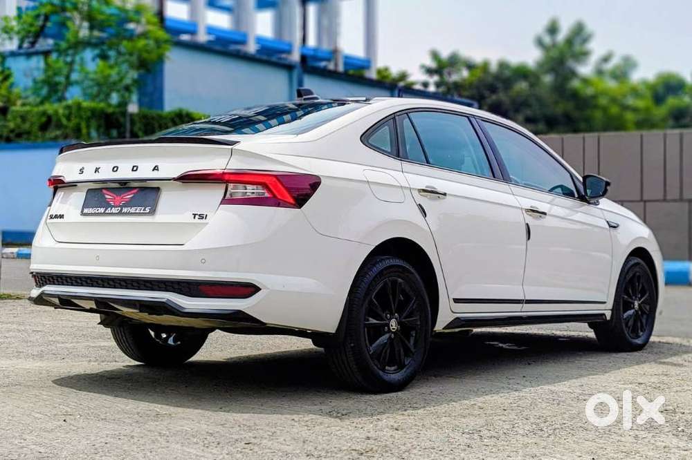 Skoda Slavia 1.0 Ambition Tsi, 2025, Petrol