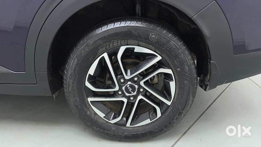 Kia Carens Prestige Plus Diesel, 2022, Petrol