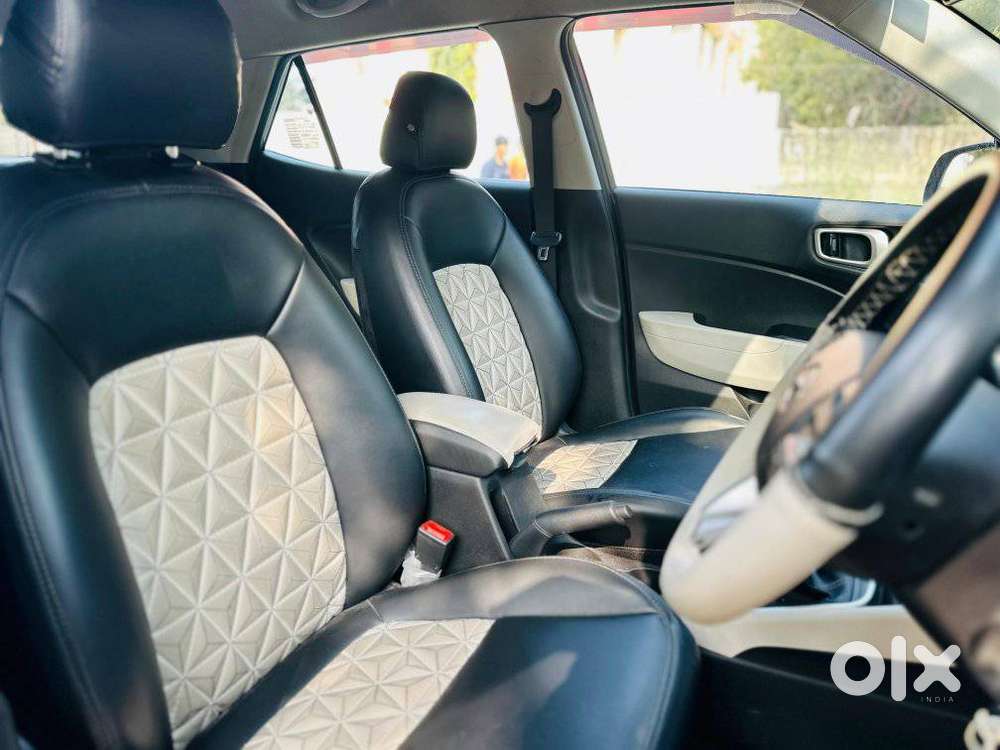 Hyundai Venue S Plus Mt 1.2 Kappa, 2023, Petrol