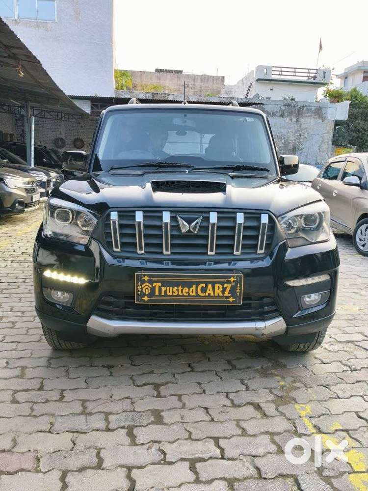 Mahindra Scorpio Classic 2.2 S 11 Mt 7 Str, 2023, Diesel