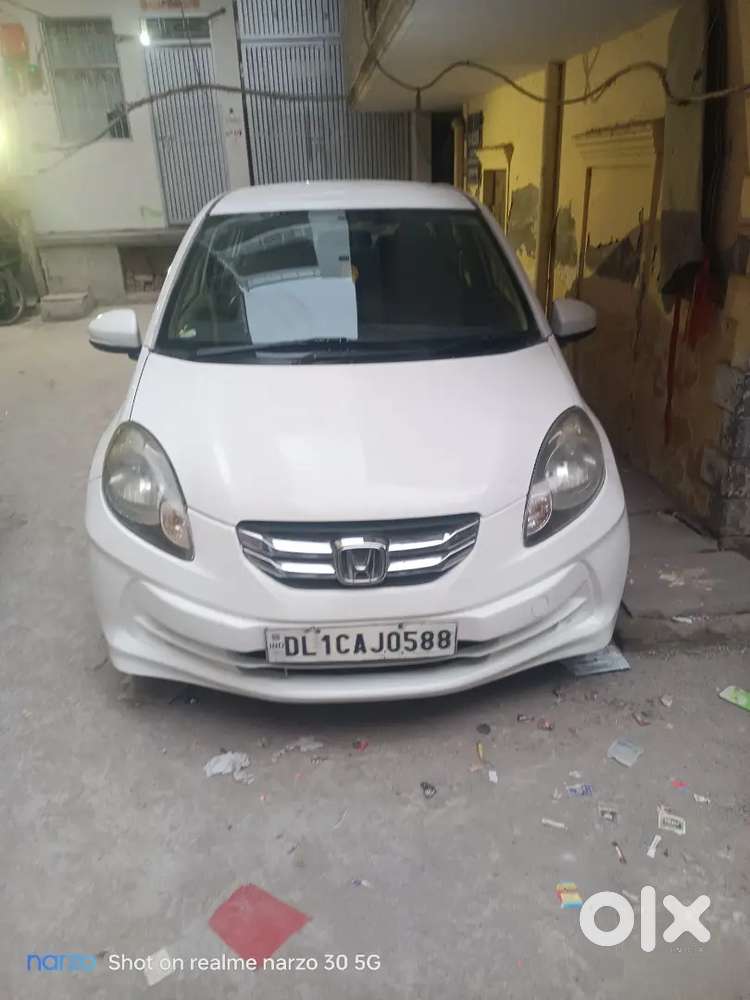 Honda Amaze 2015 Petrol Cng On Pepar Good Condition