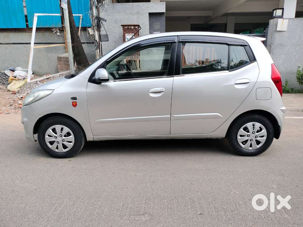 Hyundai I10 Sportz At, 2013, Petrol