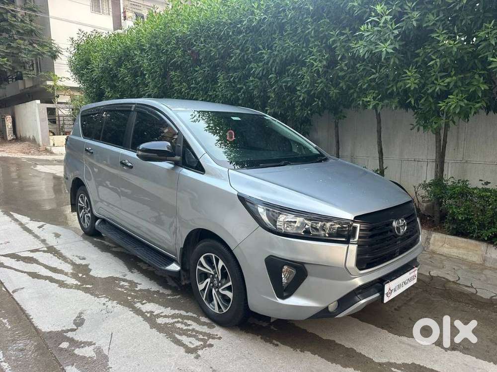 Toyota Innova Crysta [2020-ongoing] 2.4 Gx 8 Str, 2022, Diesel