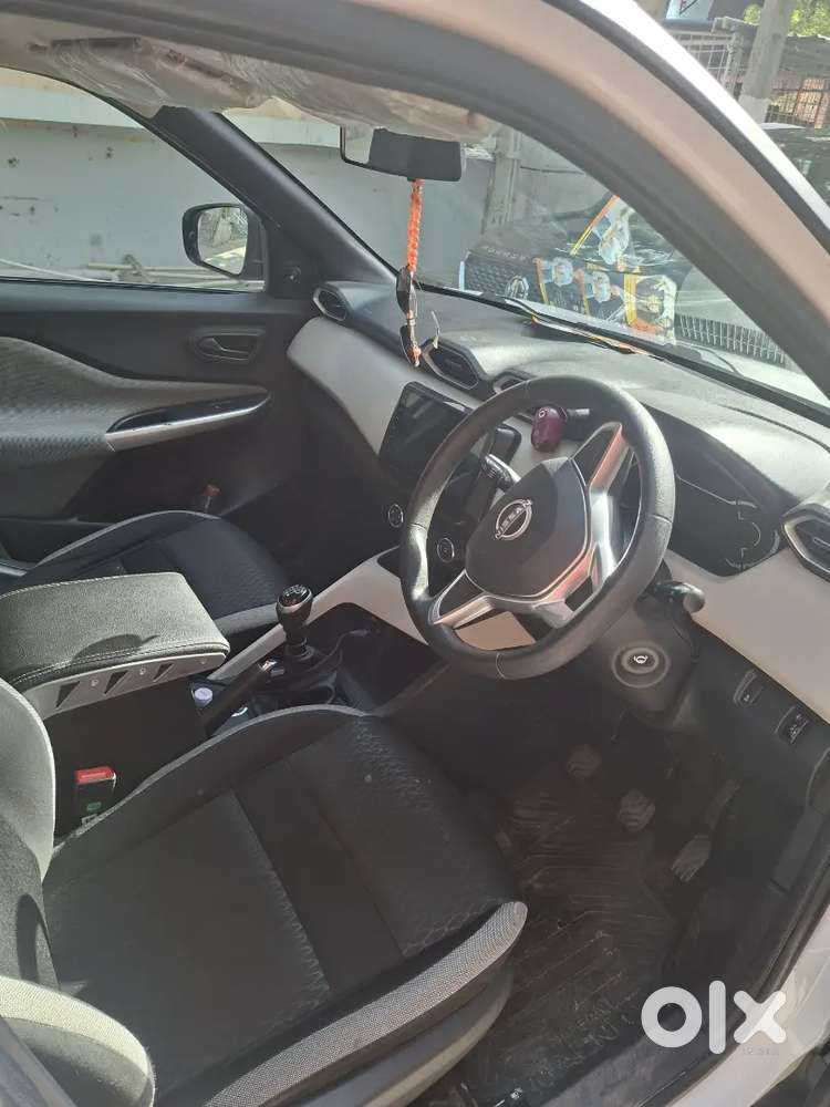 Car Is In Good Condition Showroom Track Moving Abroad
