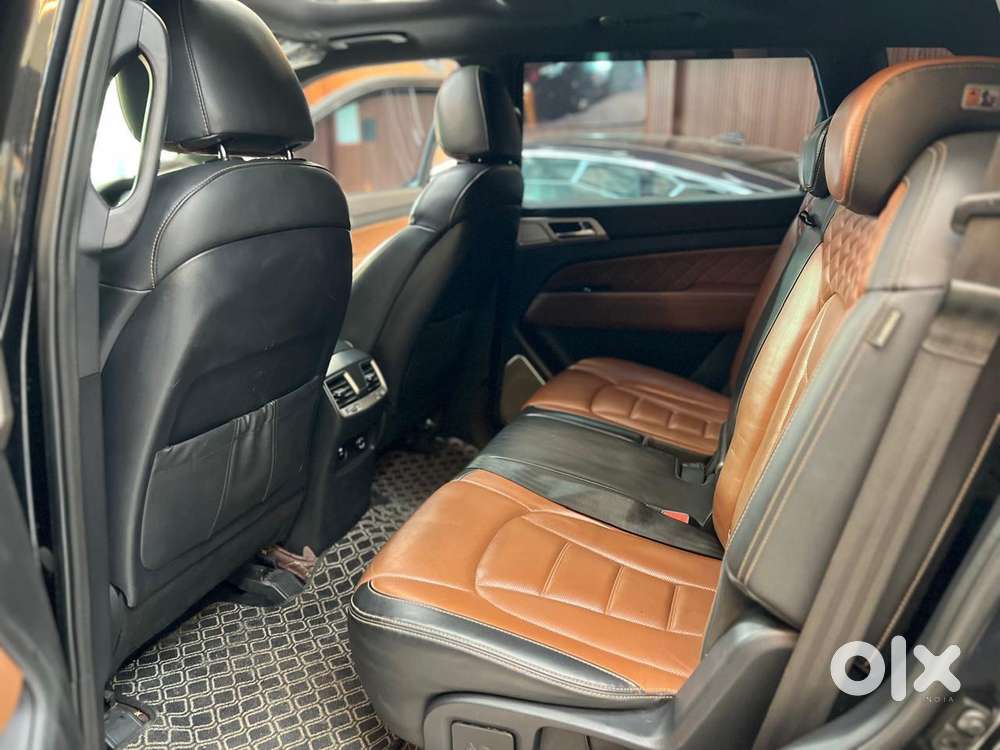 Mahindra Alturas G4, 2019