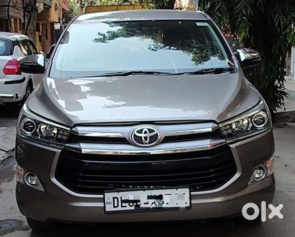 Innova Crysta Z Auto