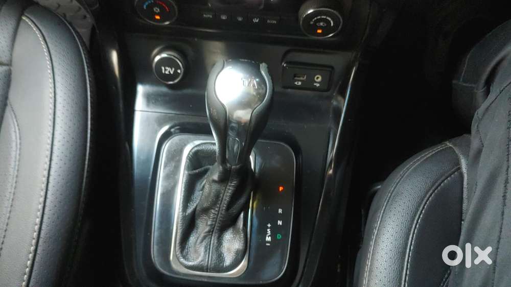 Tata Hexa 2.2 Xta 4x2 7 Str, 2018, Diesel