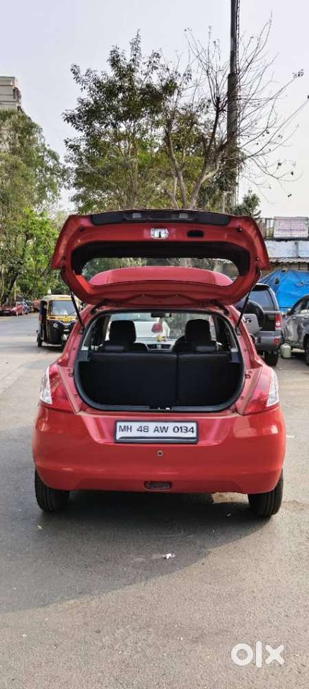 Maruti Suzuki Swift Vxi 1.2 Abs Bs-iv, 2017, Petrol