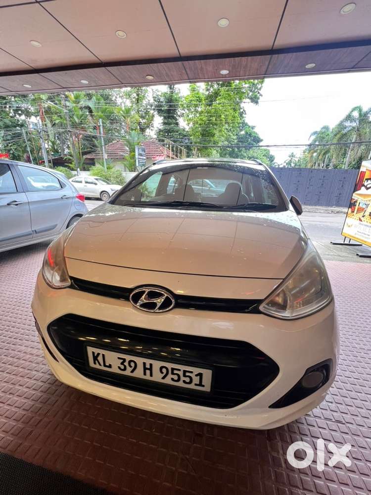 Hyndai Grand I10 Asta 1.2 (o) Top Model  Petrol Manual  Secound User