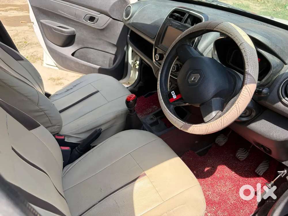 Kwid 1.0 Rxt Special Top Model All Best Condition Tyre Alloy Wheel