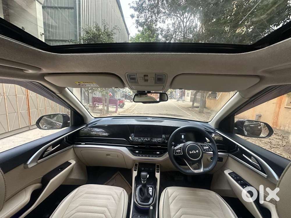 Kia Carens 1.4 Luxury Plus Dct 7 Str, 2022, Diesel