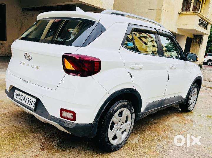 Hyundai Venue S Plus Mt 1.2 Kappa, 2022, Cng & Hybrids