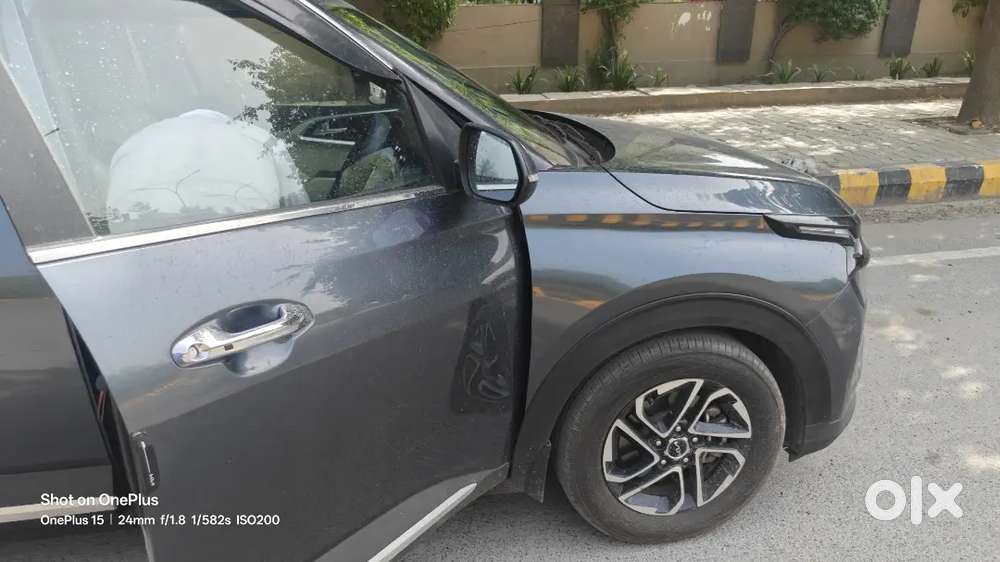 Kia Carens Luxury Plus Diesel At (within Warranty Till 2029)
