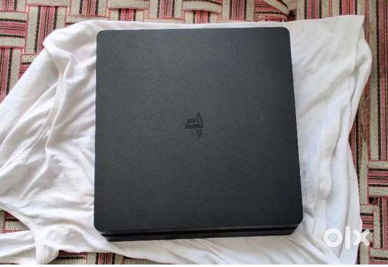 Ps4 for sale in new condition.
