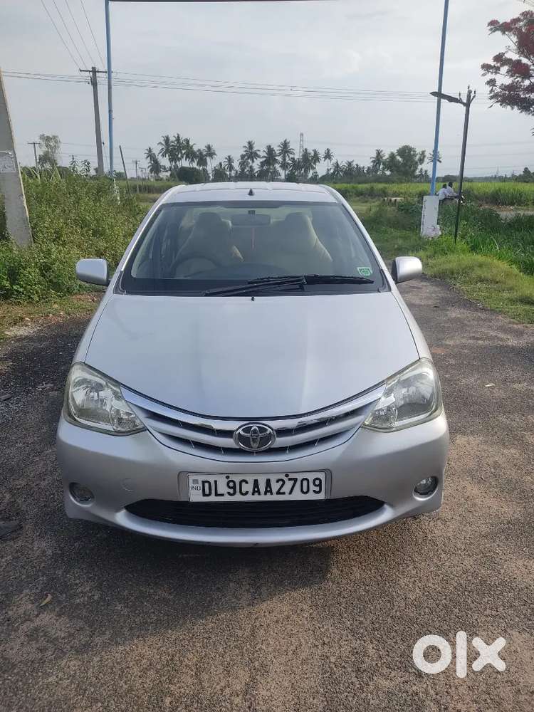 Toyota Etios 2012 Petrol 70000 Km Driven