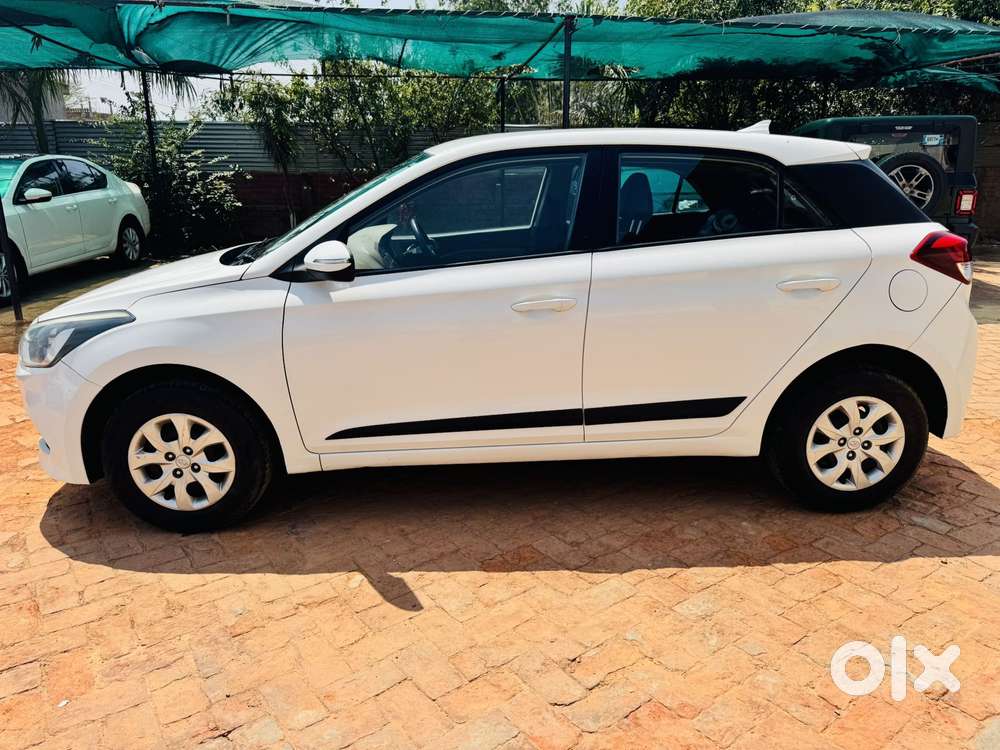 Hyundai I20 Sportz 1.2 Bs-iv, 2015, Petrol