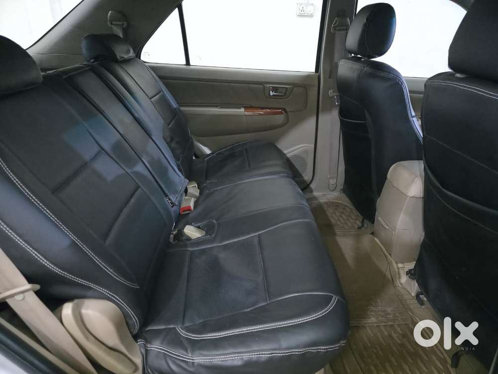 Toyota Fortuner 4x4 Manual Limited Edition, 2010, Diesel