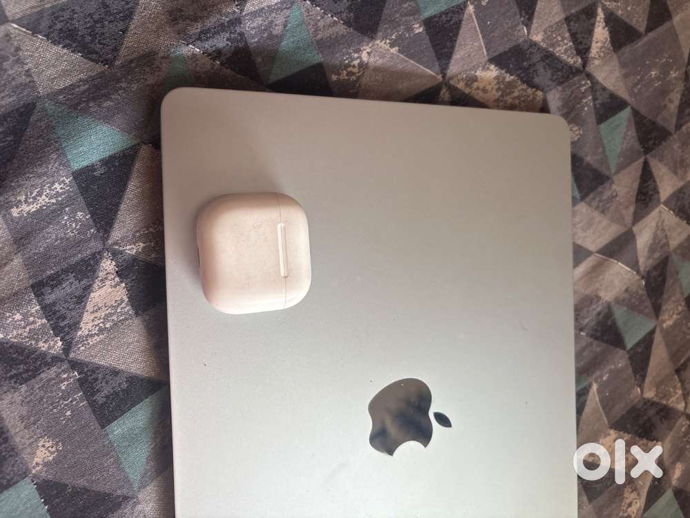 Apple airpods 4 with apple care