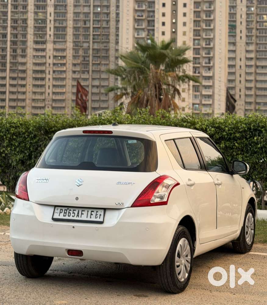 Maruti Suzuki Swift Vxi, 2015, Petrol