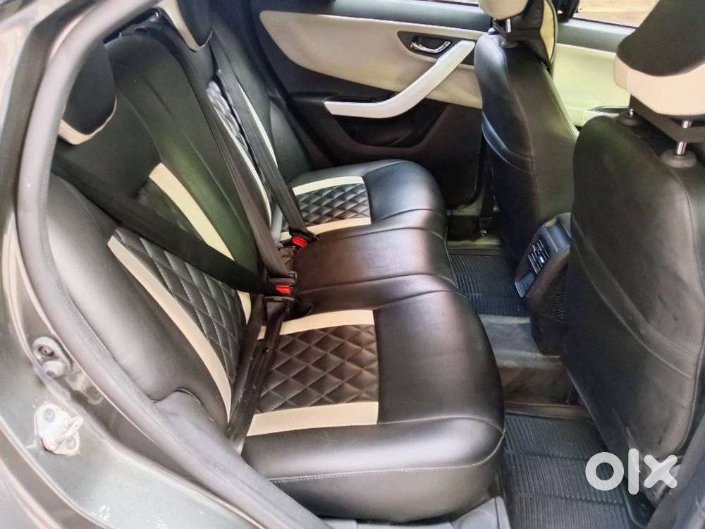 Tata Nexon Creative Plus S 1.2 Revotron Petrol 6 Amt, 2025, Petrol