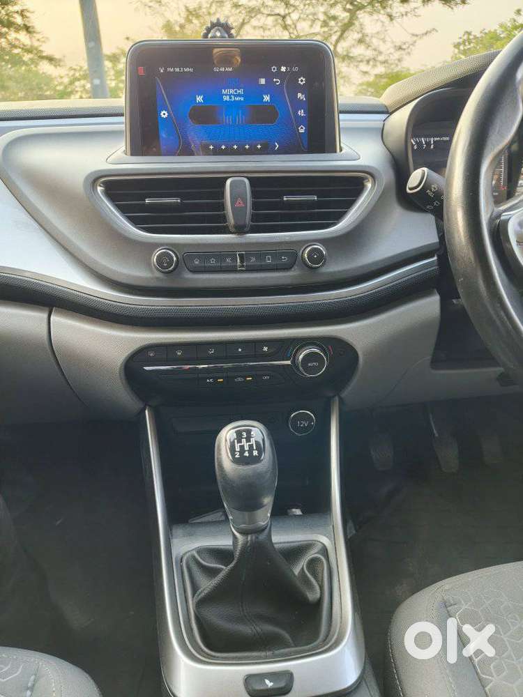 Tata Altroz Xz, 2020, Petrol