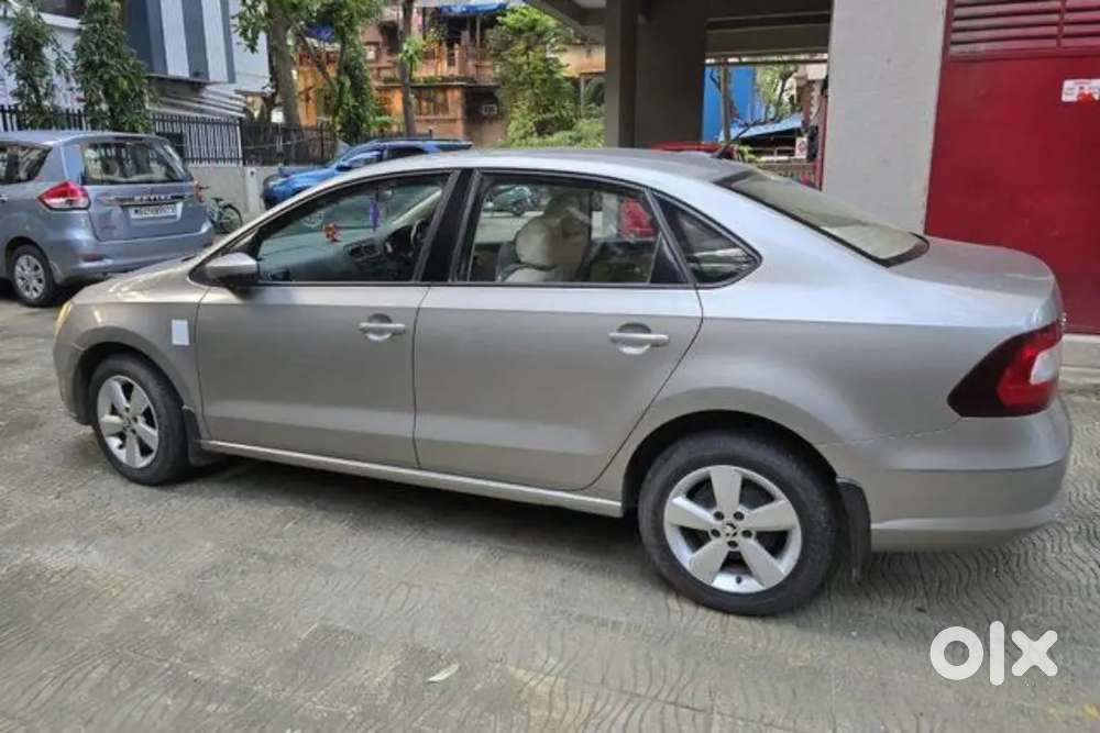 Skoda Rapid 1.6 Ambition 2015