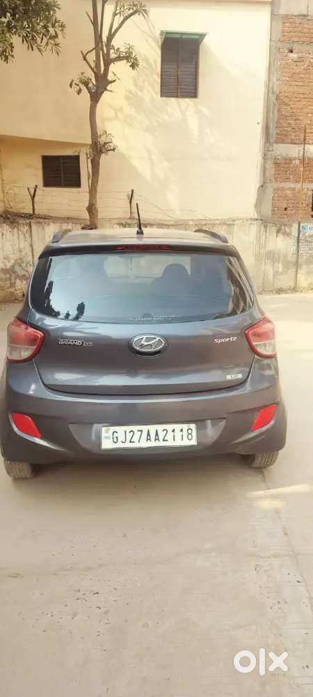 Hyundai Grand I10 2013 Petrol Well Maintained