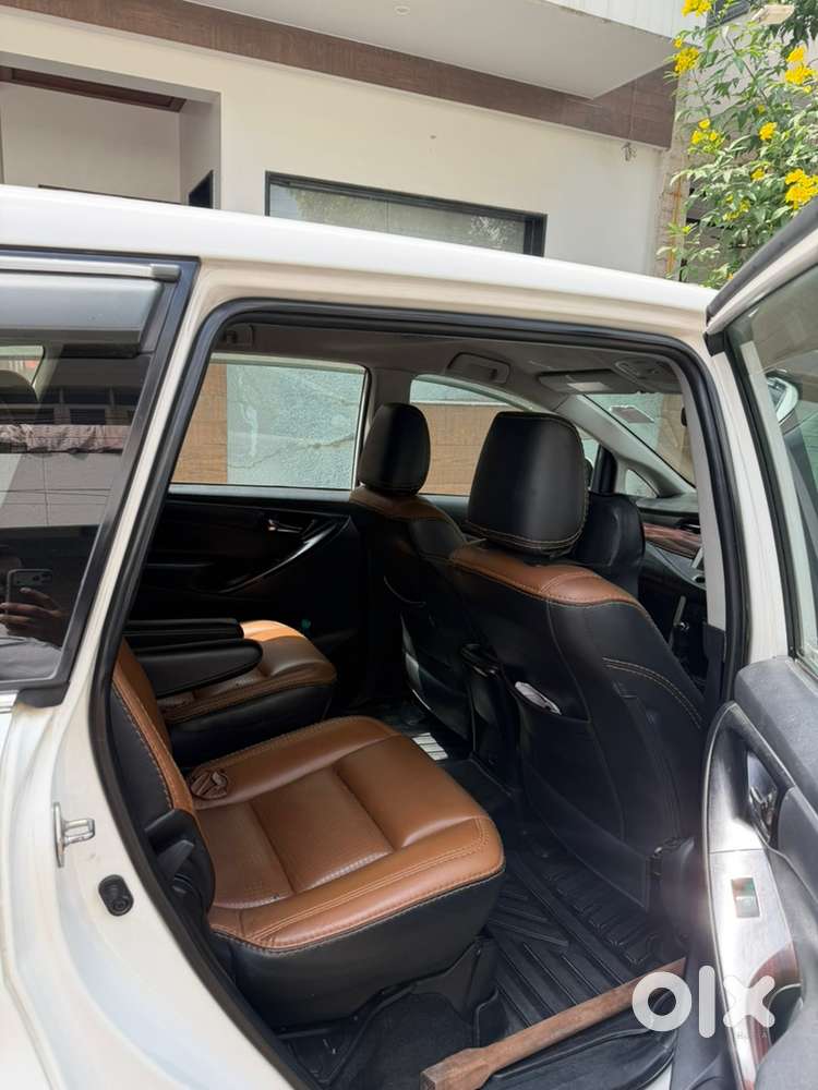 Toyota Innova Crysta 2017