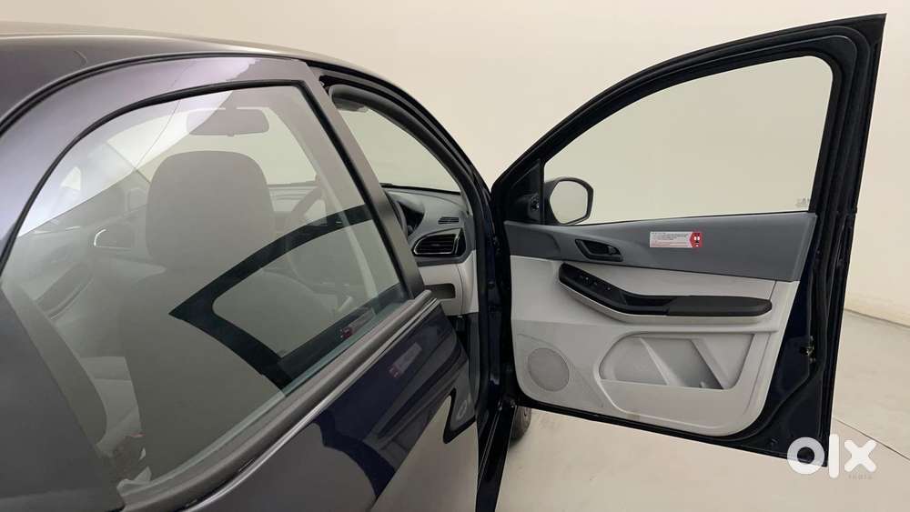 Tata Tiago Xza, 2026, Petrol