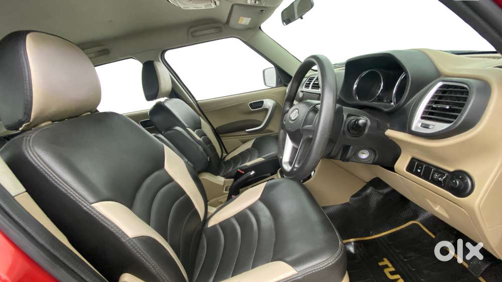 Mahindra Tuv 300 T8 Amt, 2016, Diesel