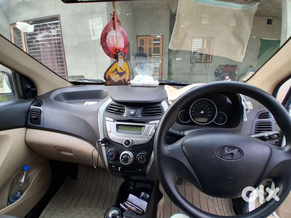 Hyundai Eon Magna + 2012