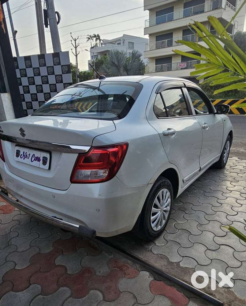 Maruti Suzuki Dzire 1.2 Vxi, 2019, Petrol